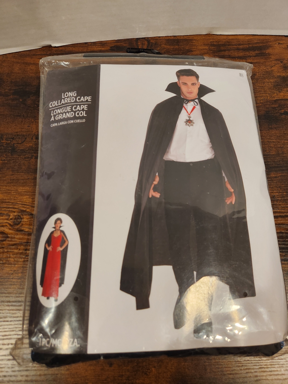 Amscan Black Long Collared Cape for Adults
